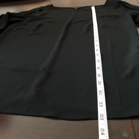 XS Banana Republic Blouse - Picture 5 of 5